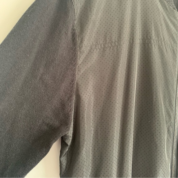 GUESS men's black light jacket Size M - Picture 4 of 16